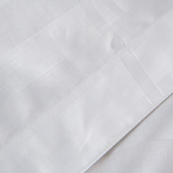 Bed and Breakfast Hotel Quilt Cover - Image 2