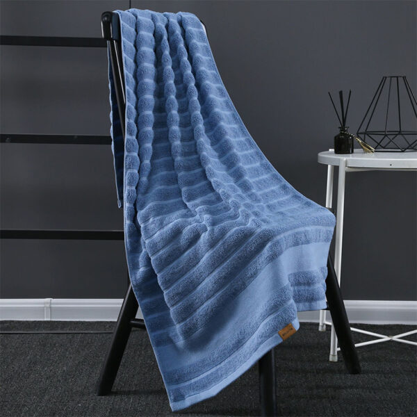 Five Star Hotel Thickened Cotton Bath Towel - Image 4